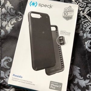 Speck Accessories - Speck iPhone 7/8 PLUS Case Speck Accessories - Speck iPhone 7/8 PLUS Case